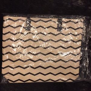 MACYS TOTE BAG (NEW)